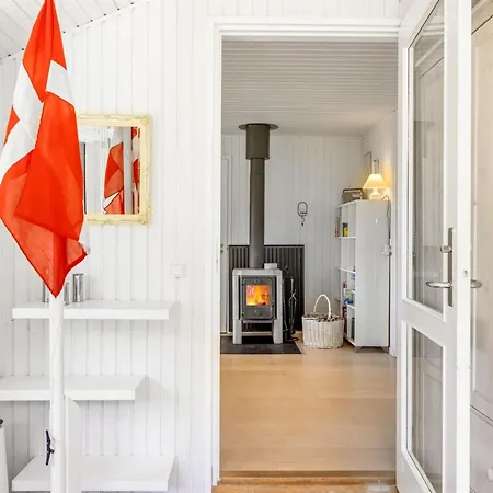 Gullborg - 800m From The Sea By Interhome *