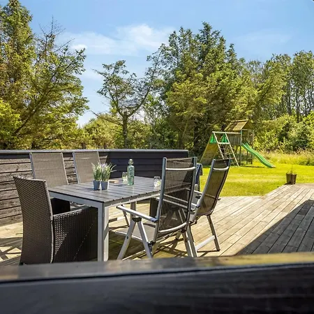 Gullborg - 800m From The Sea By Interhome Lokken