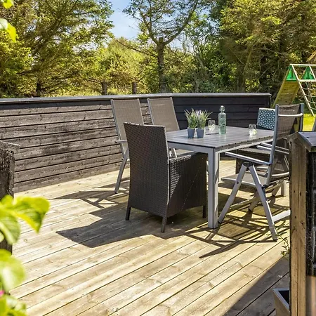 Gullborg - 800m From The Sea By Interhome Lokken