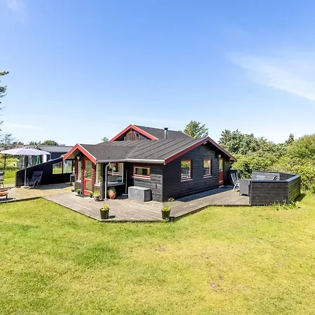 Holiday home Gullborg - 800m From The Sea By Interhome